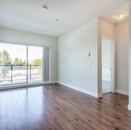 Cozy Maple Ridge Gem