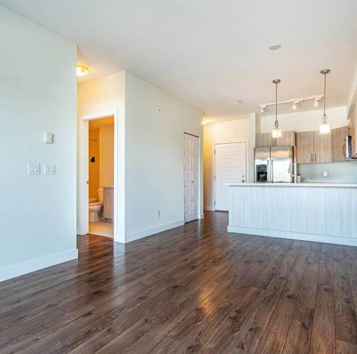 Cozy Maple Ridge Gem